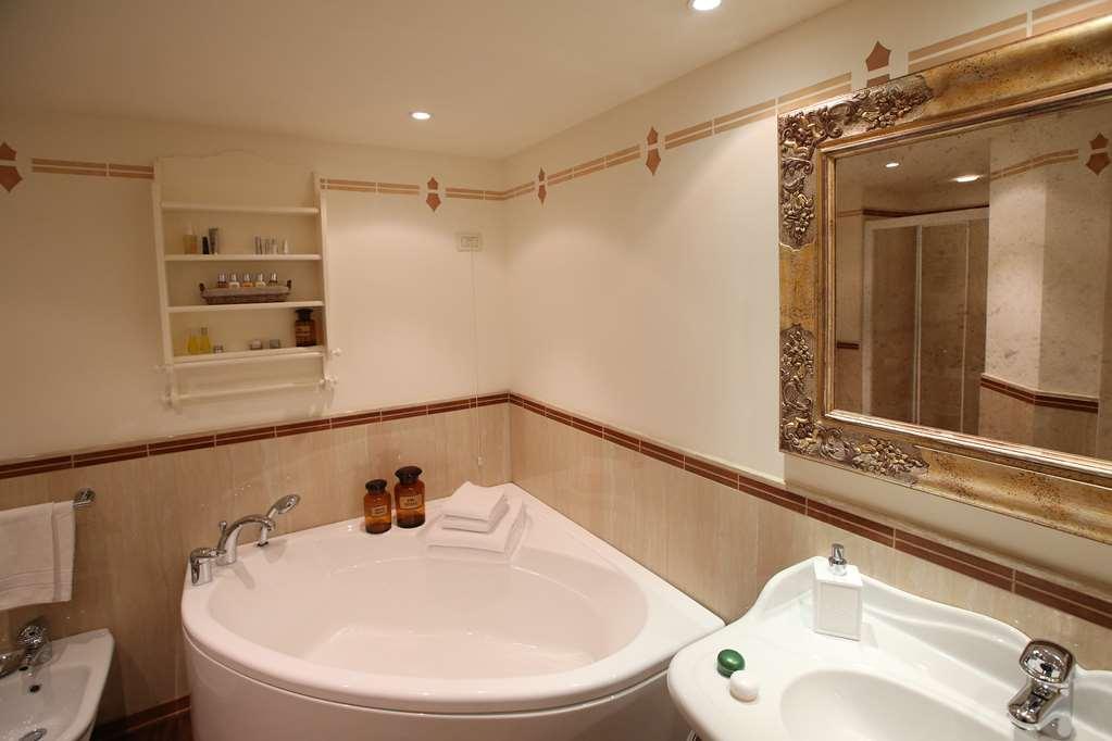 Alpen Suite Hotel Madonna Pokój zdjęcie