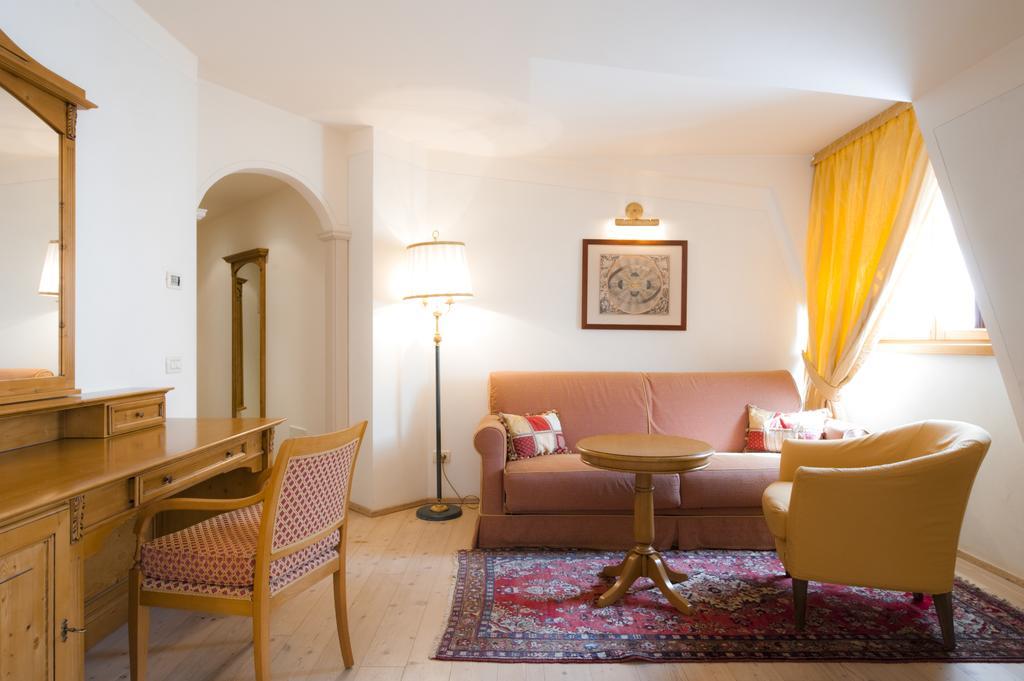 Alpen Suite Hotel Madonna Zewnętrze zdjęcie