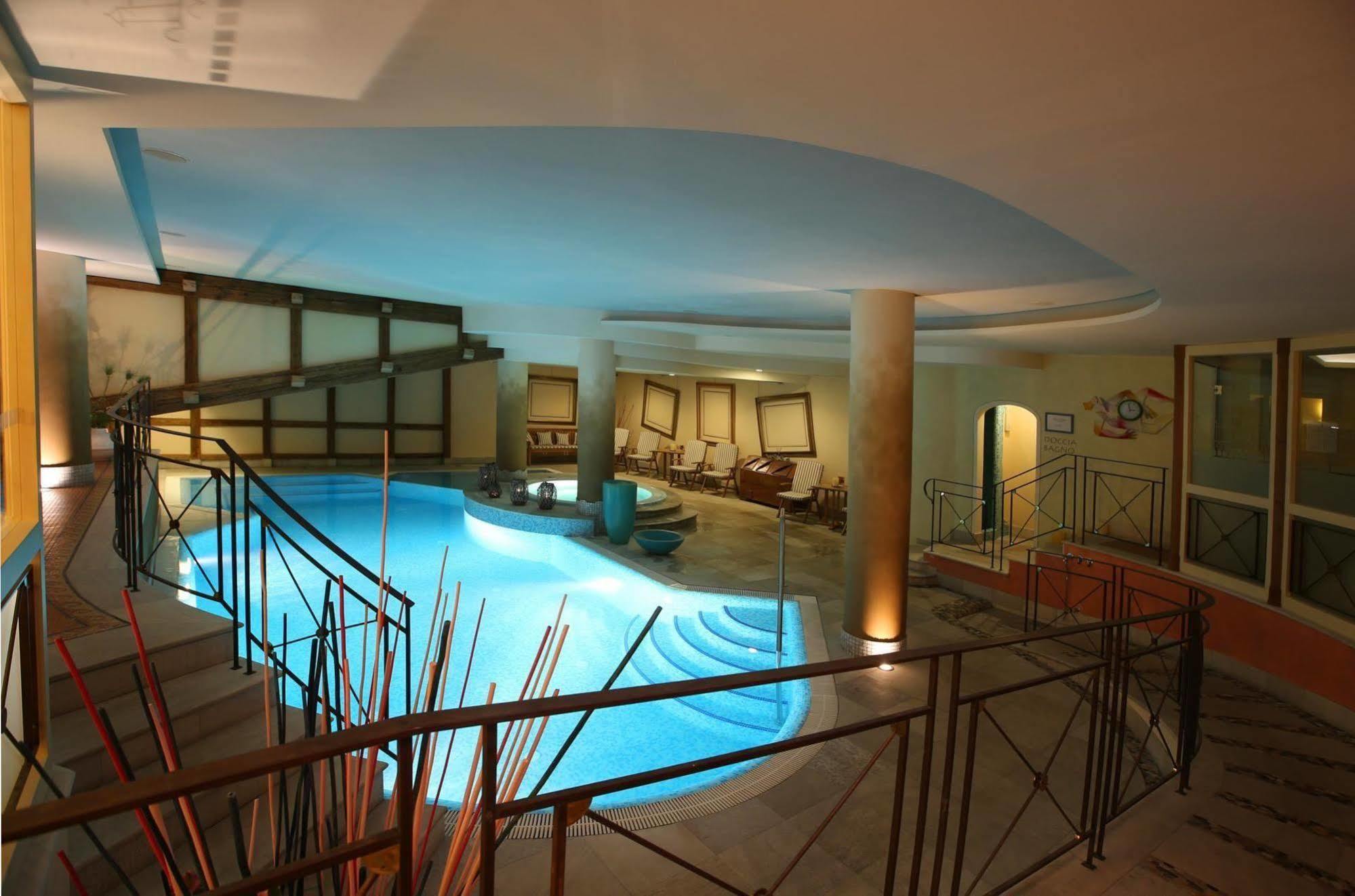 Alpen Suite Hotel Madonna Zewnętrze zdjęcie