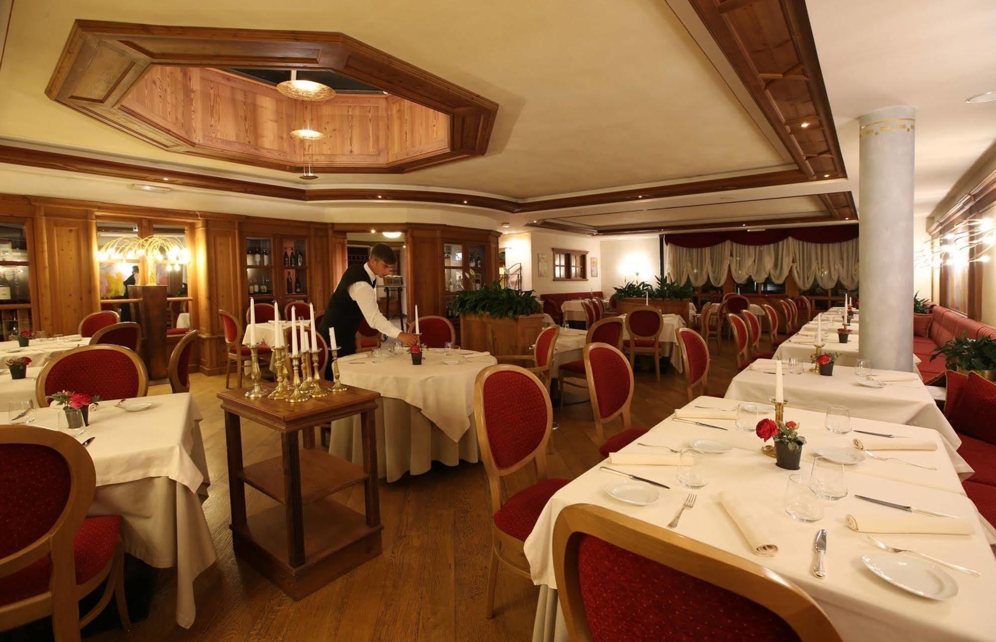 Alpen Suite Hotel Madonna Zewnętrze zdjęcie